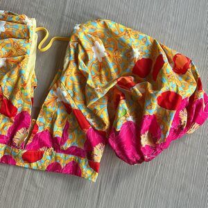 Shein Floral Crop Top Puffy Sleeves v Neck Small